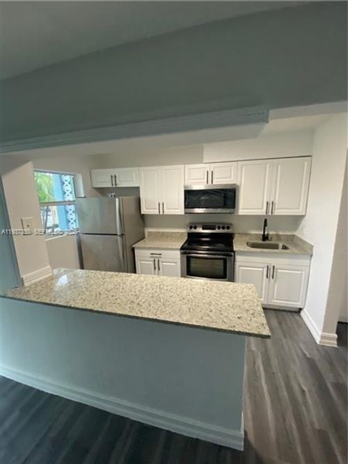 apt-4-1601 S 57th Ave, Hollywood, FL, 33023-2359 | Card Image