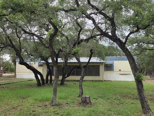 115 Timberline Dr, Bandera, TX, 78003-3990 | Card Image