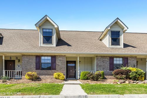 919 Chip Cove Ln, Knoxville, TN, 37938-4650 | Card Image