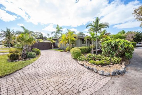 0-1532 Ne 39th St, Oakland Park, FL, 33334-4609 | Card Image