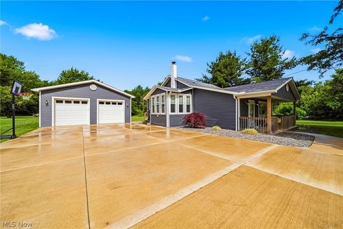 3411 Blake Rd, Ashtabula, OH, 44004-4517 | Card Image