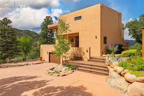 531 Crystal Hills Blvd, Manitou Springs, CO, 80829-2736 | Card Image