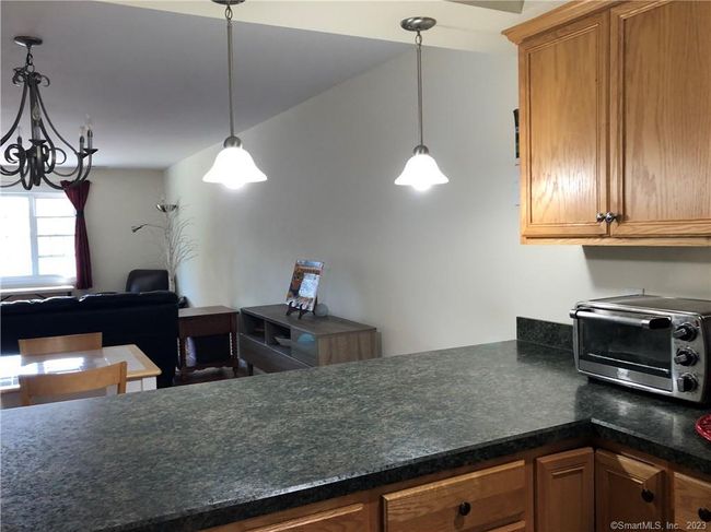 UNIT-17 - 330 Crystal Ave, Condo with 2 bedrooms, 3 bathrooms and 2 parking in New London CT | Image 6
