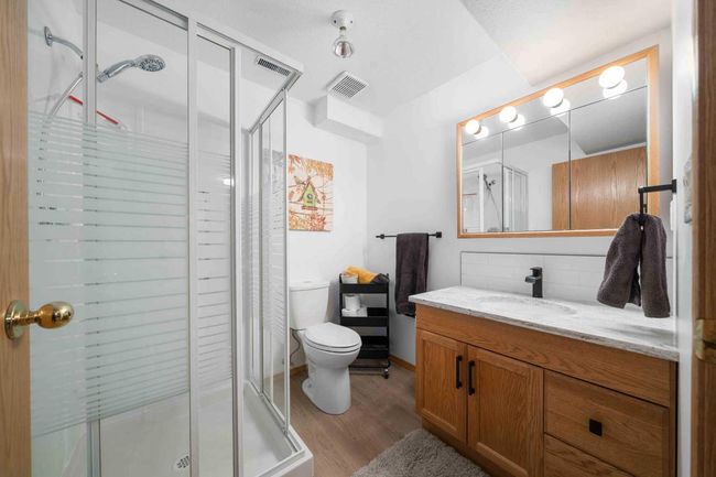 74 Park Meadows Lane Se, Townhouse with 3 bedrooms, 3 bathrooms and 3 parking in Medicine Hat AB | Image 30