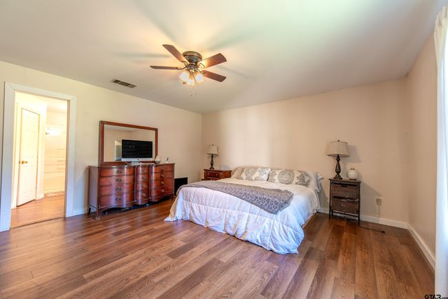 103 Irvin Ln, House other with 3 bedrooms, 2 bathrooms and null parking in Mt Vernon TX | Image 15