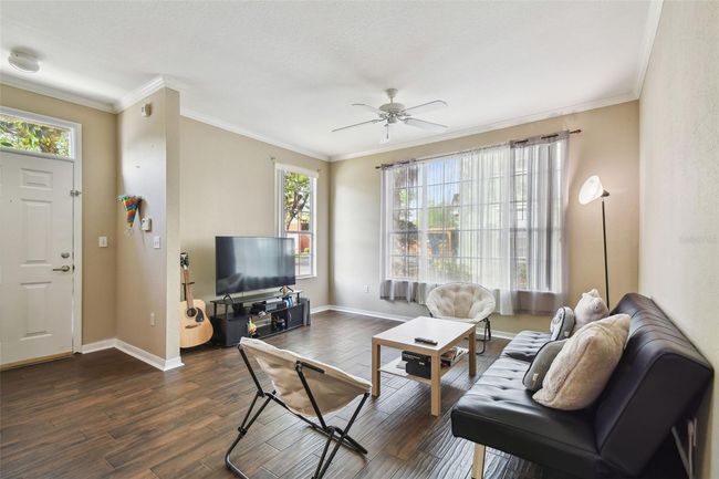 9740 - 9740 Lake Chase Island Way, Condo with 2 bedrooms, 2 bathrooms and null parking in TAMPA FL | Image 6