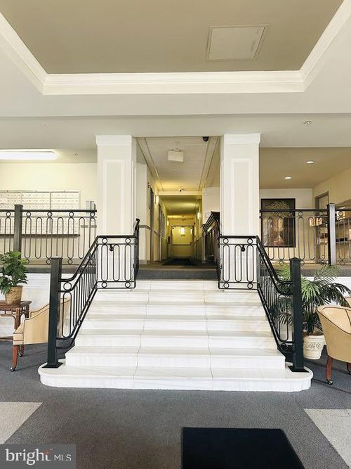 apt-105-1308 Clifton St Nw, WASHINGTON, DC, 20009-7030 | Card Image