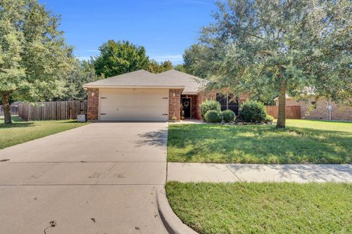 920 New York Ave, Midlothian, TX, 76065-8757 | Card Image