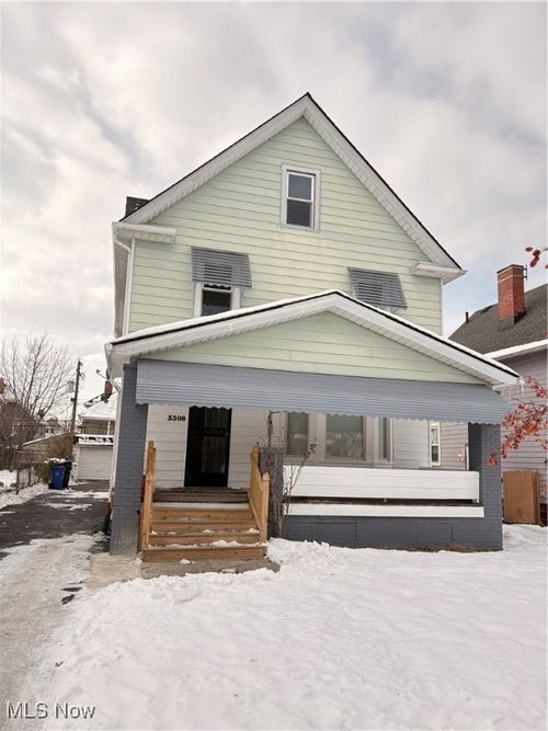 3308 E 137th St, Cleveland, OH, 44120-3923 | Card Image