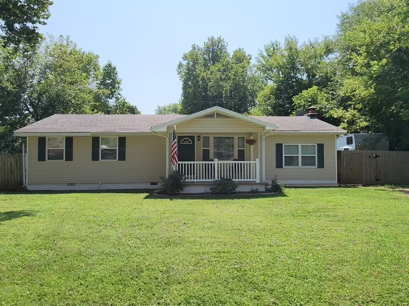 Ash St, Farmington, AR 72730