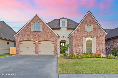 111 San Sebastian Dr, Youngsville, LA, 70592-6700 | Card Image