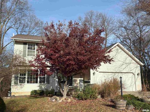 5945 W Ridgecrest Dr, Peoria, IL, 61615-3009 | Card Image