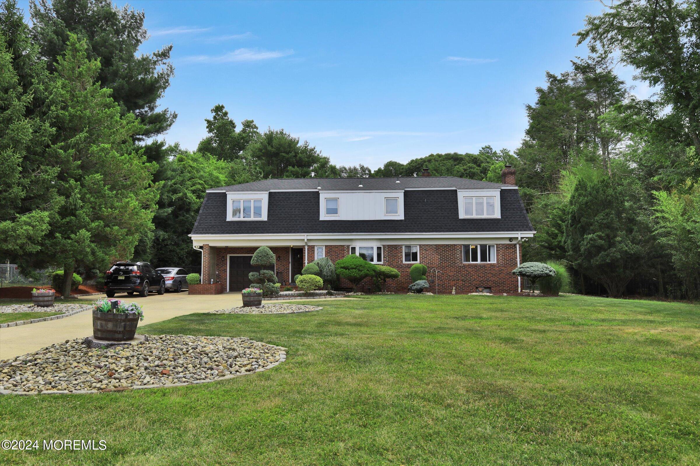 Robertsville Rd, Freehold, NJ 07728