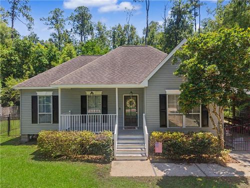 19335 11th Ave, Covington, LA, 70433-5273 | Card Image