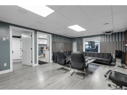 10912 Timberland Rd, Surrey, BC, V3V3T5 | Card Image