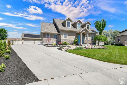849 Saint Andrews Dr, Syracuse, UT, 84075-6879 | Card Image