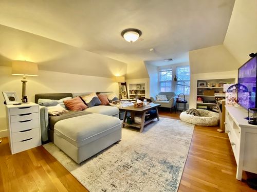 apt-4-24 Grovenor Rd, Boston, MA, 02130-2596 | Card Image