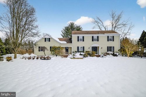 4 Hardley Dr, Cranbury, NJ, 08512-2703 | Card Image