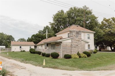 125 College Street, House other with 4 bedrooms, 2 bathrooms and null parking in Assumption IL | Image 3