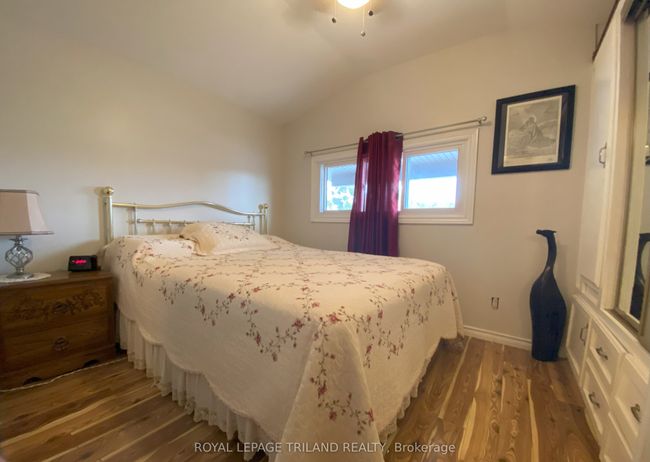 2 - 9951 Northville Cres, Home with 2 bedrooms, 1 bathrooms and 2 parking in Thedford ON | Image 18