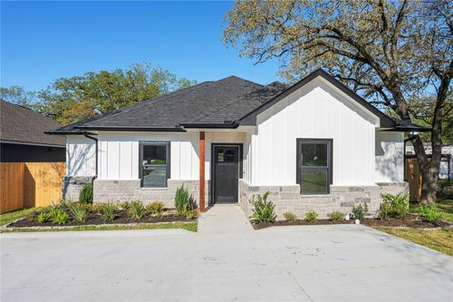 1612 Robeson St, Bryan, TX, 77803-1258 | Card Image