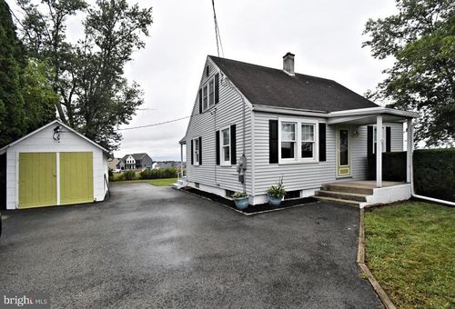 1130 Congo Rd, GILBERTSVILLE, PA, 19525-8622 | Card Image