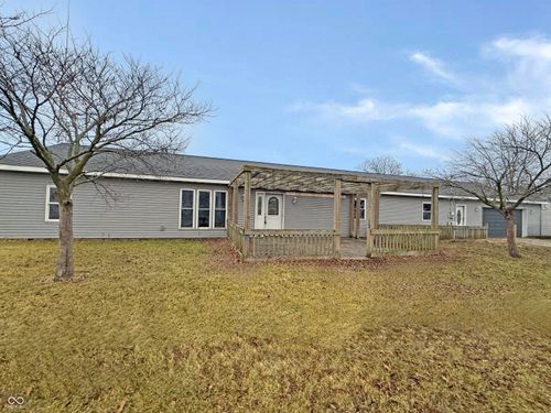 127 S Ford St, Hartford City, IN, 47348-2327 | Card Image