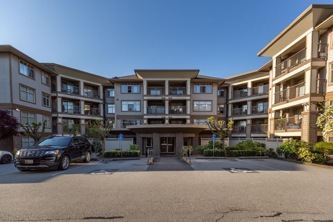 229 - 12238 224 Street, Condo with 1 bedrooms, 1 bathrooms and 1 parking in Maple Ridge BC | Image 2