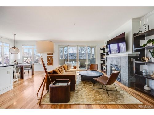 unit-b203-111 S Monroe St, Denver, CO, 80209-3029 | Card Image