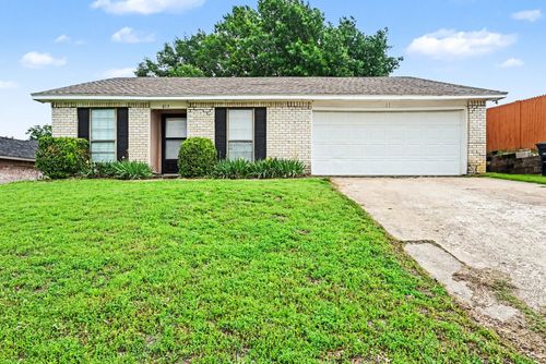817 Panay Way Dr, Fort Worth, TX, 76108-4024 | Card Image