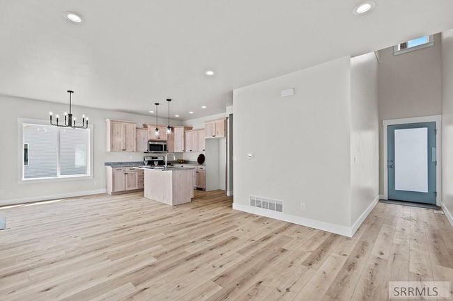 912 Alpine Ave, House other with 3 bedrooms, 3 bathrooms and 2 parking in Chubbuck ID | Image 5