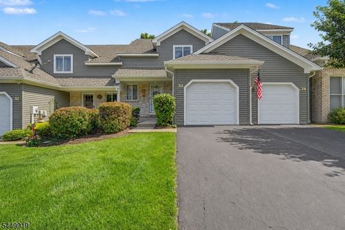 30 Sundance Ter, Hamburg, NJ, 07419-2428 | Card Image