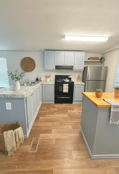 127 Dolphin Hbr S, Baytown, TX, 77523-9778 | Card Image