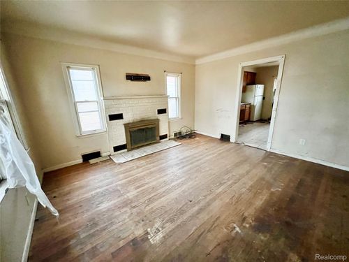 3168 Berkshire Ave, Warren, MI, 48091-2338 | Card Image