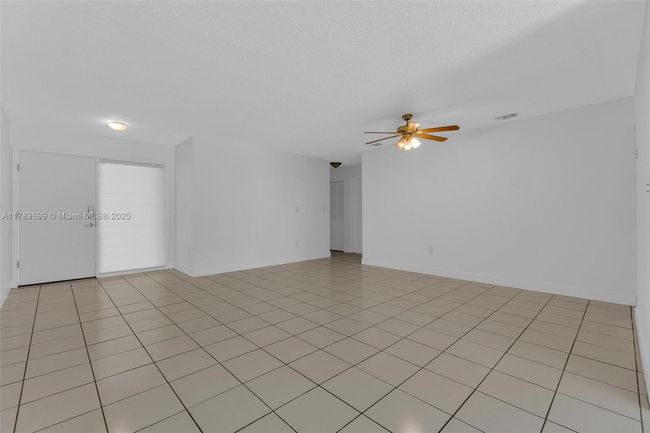 APT-84 - 10375 Sw 154 Th Circle Ct, Condo with 3 bedrooms, 2 bathrooms and null parking in Miami FL | Image 14