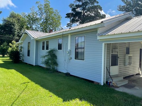 16 Triangle St, Foxworth, MS, 39483-4920 | Card Image