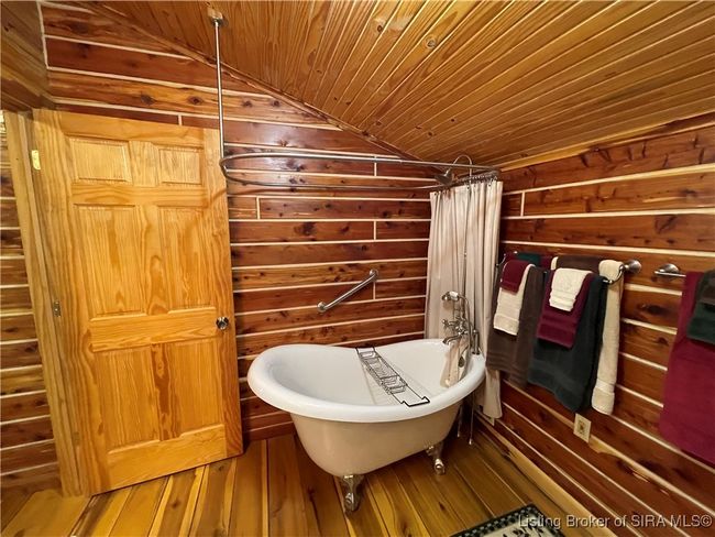 6835 W Allen Creek Rd, Home with 3 bedrooms, 3 bathrooms and null parking in Eckerty IN | Image 31
