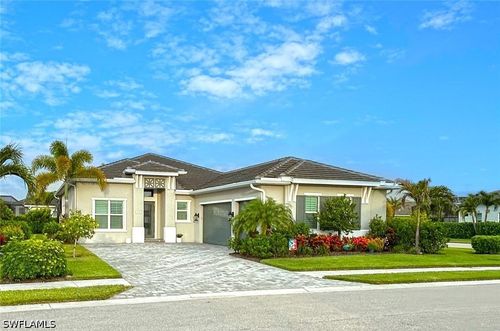 8986 Redonda Dr, NAPLES, FL, 34114-2908 | Card Image