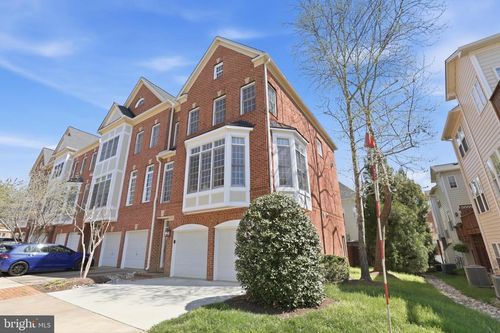 67-20378 Cottswold Ter, Potomac Falls, VA, 20165-5160 | Card Image