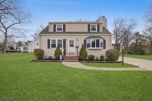 34 Maclennon Pl, Fanwood, NJ, 07023-1713 | Card Image