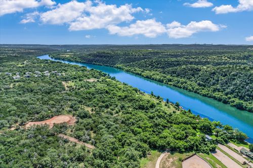 903 Quinlan Park Road, Austin, TX, 78732 | Card Image