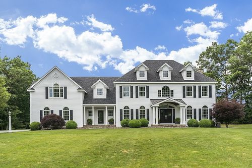 17 Bennington Rd, Windham, NH, 03087-1848 | Card Image