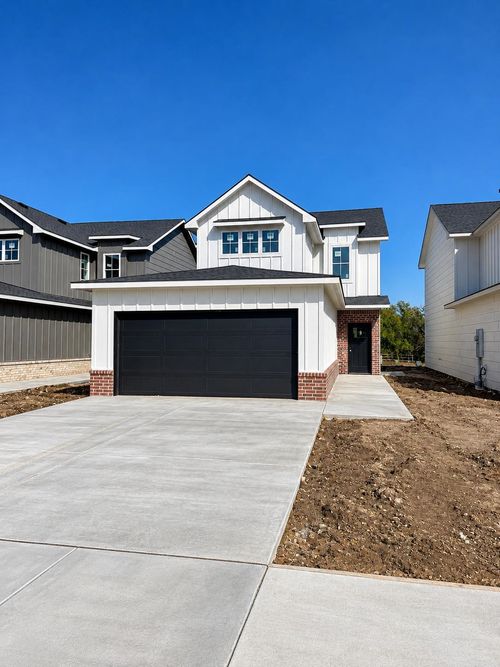 2282 S Horseback, Wichita, KS, 67230 | Card Image