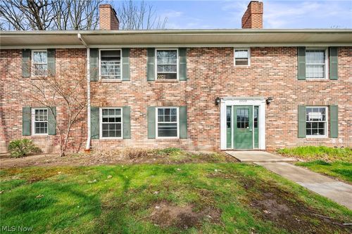 101-6930 Carriage Hill Dr, Brecksville, OH, 44141-4411 | Card Image