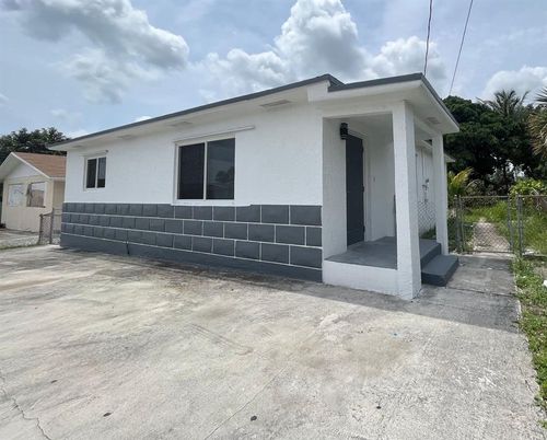 1449 W 36th St, Riviera Beach, FL, 33404-2007 | Card Image