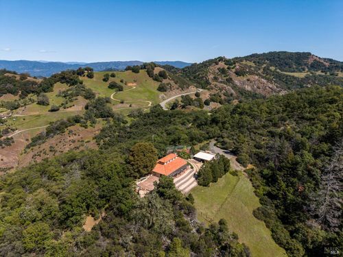 8000 Boonville Road, Ukiah, CA, 95482 | Card Image