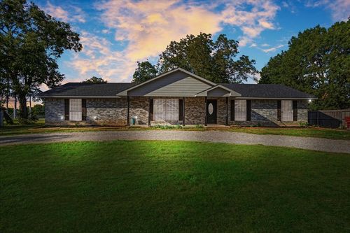 108 W College St, Leonard, TX, 75452-2408 | Card Image