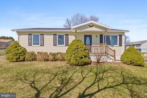 75 Fulton Ave, CHARLES TOWN, WV, 25414-3891 | Card Image