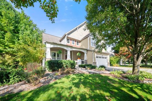 2949 Brookwind Dr, Holland, MI, 49424-1684 | Card Image