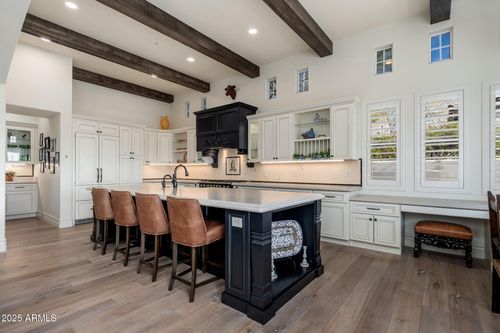 9565 E Mountain Spring Rd, Scottsdale, AZ, 85255-6624 | Card Image